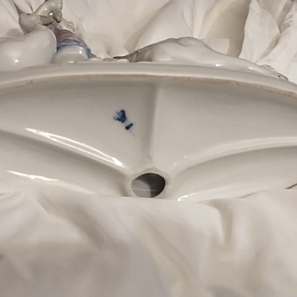 Antique German Porcelain Girl - Picture 3 of 4